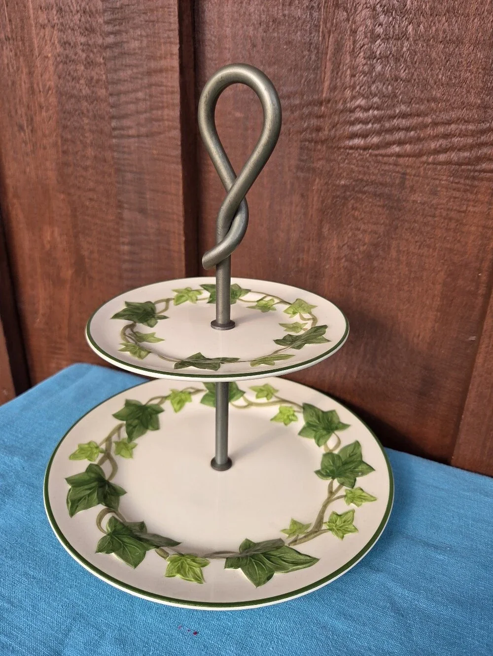Vintage fransican ivy